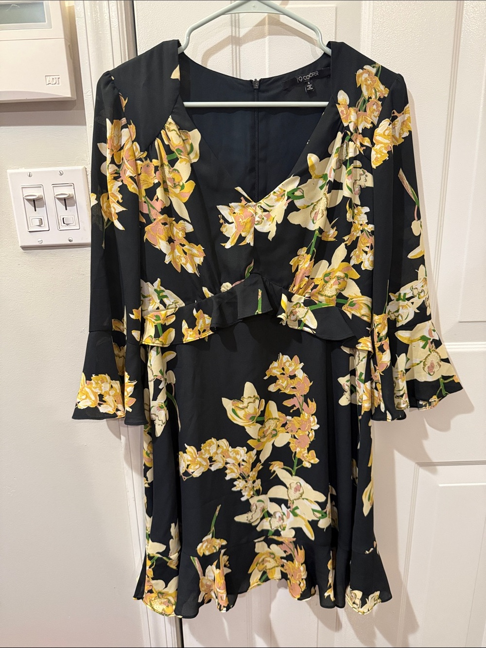 19 Cooper Black Floral Long-Sleeve Ruffle Dress